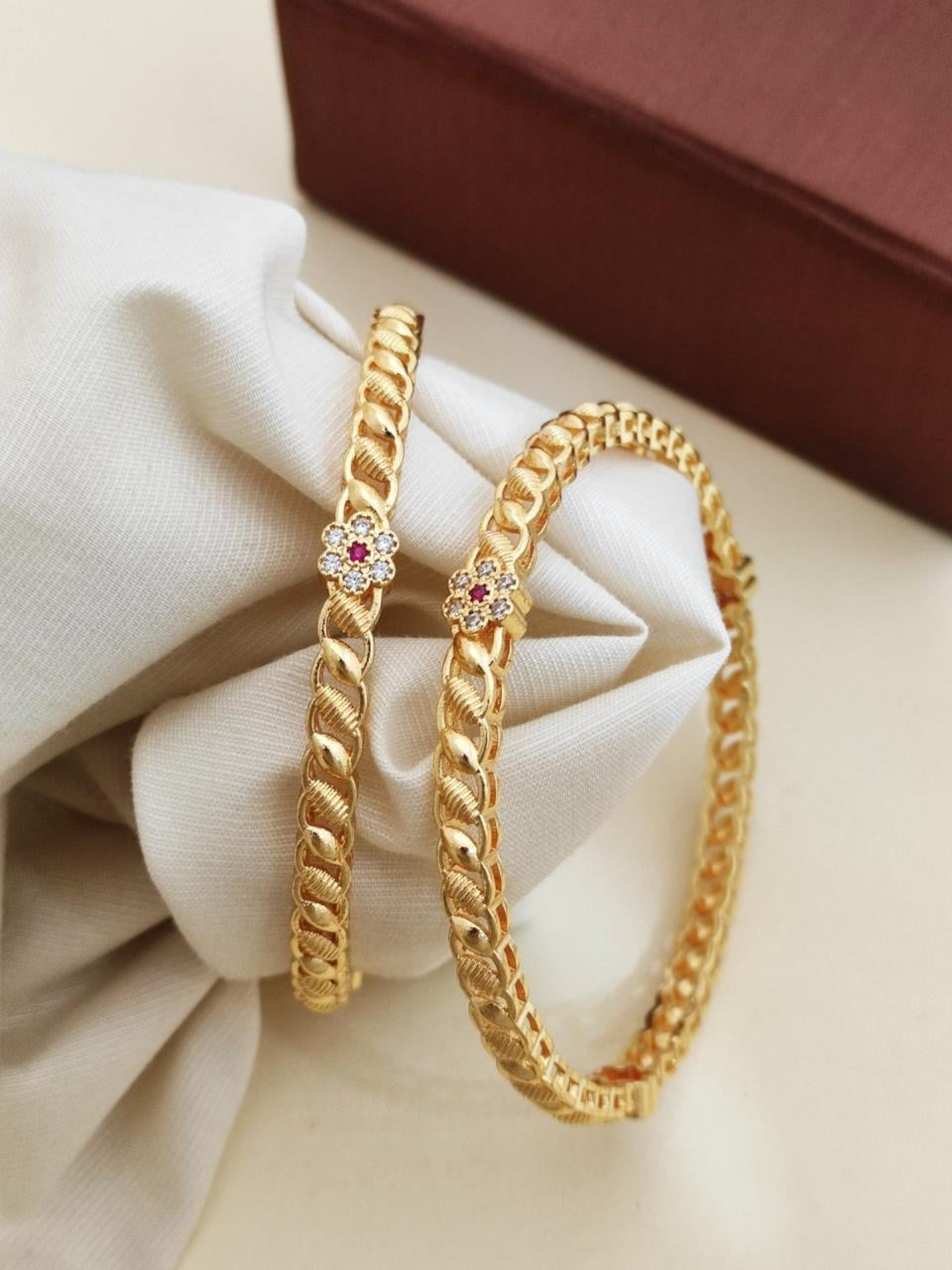 The Riyana Stack (Set of 6 Pcs / 3 Pairs)