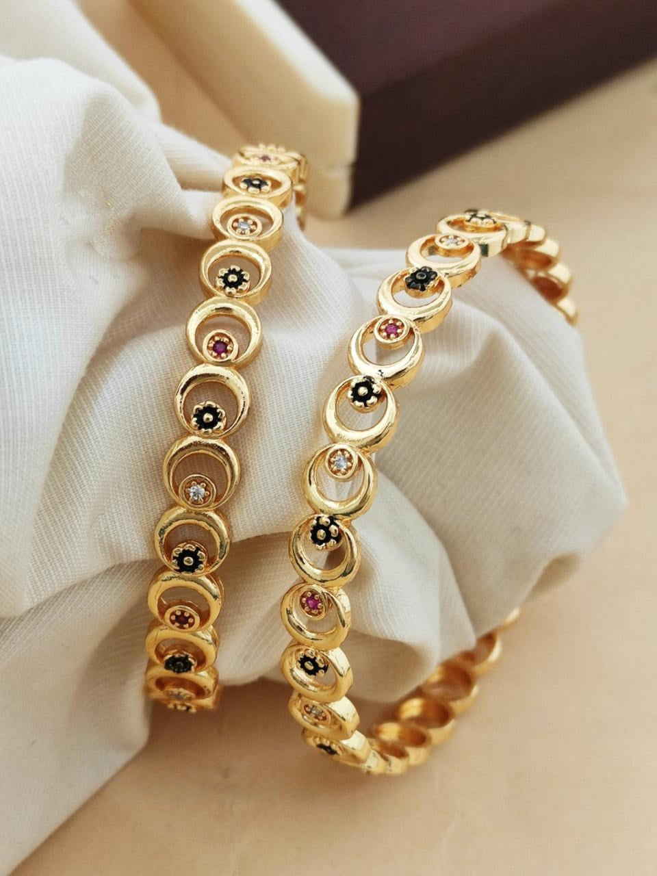 The Zariya Stack (Set of 6 Pcs / 3 Pairs)